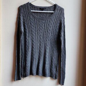 American Eagle Outfitters Gray Cable Knit Scoop Neck Sweater Size Medium